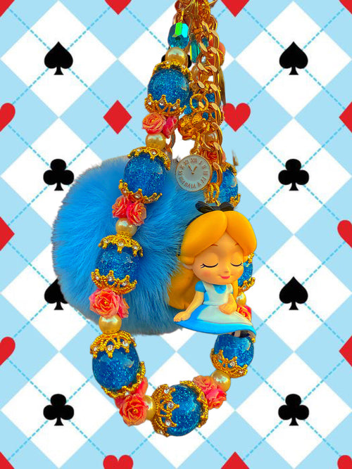 Alice charm 💙