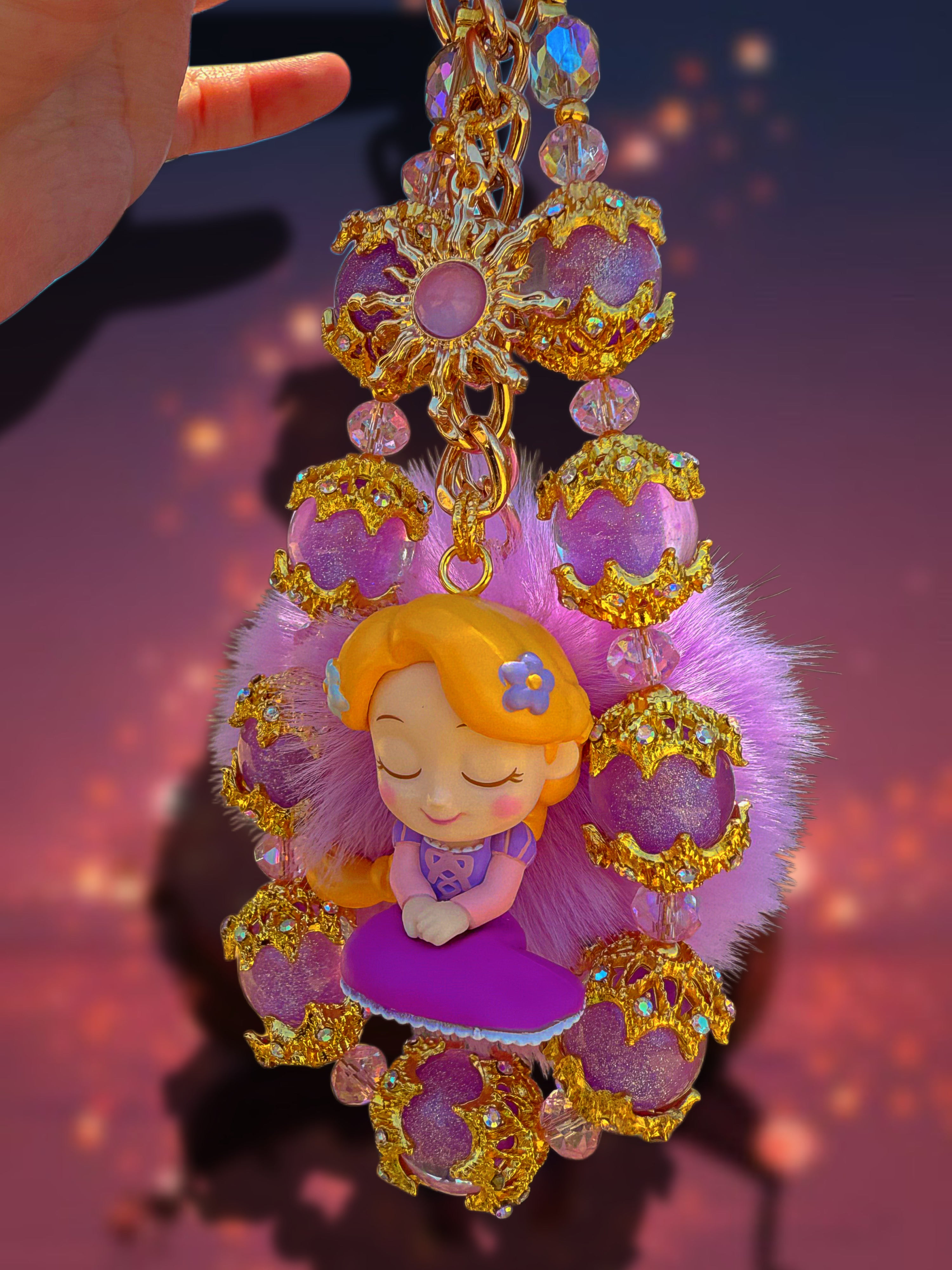 Rapunzel charm ☀️💜✨