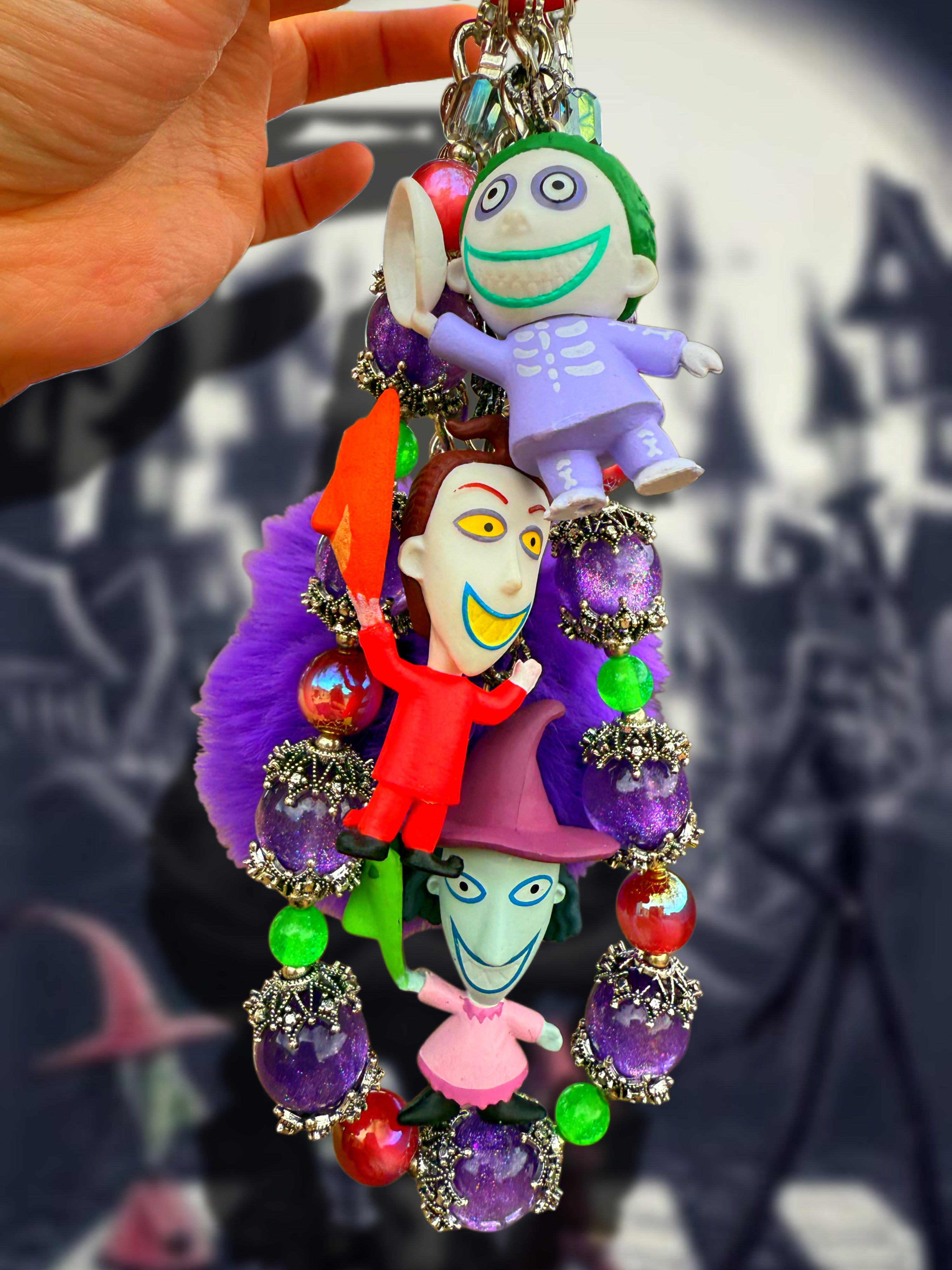Lock, shock & barrel charm ❤️💜💚